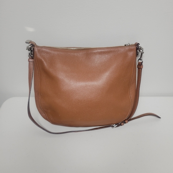Coach Turnlock Pebbled Leather Hobo Bag. - Picture 3 of 16